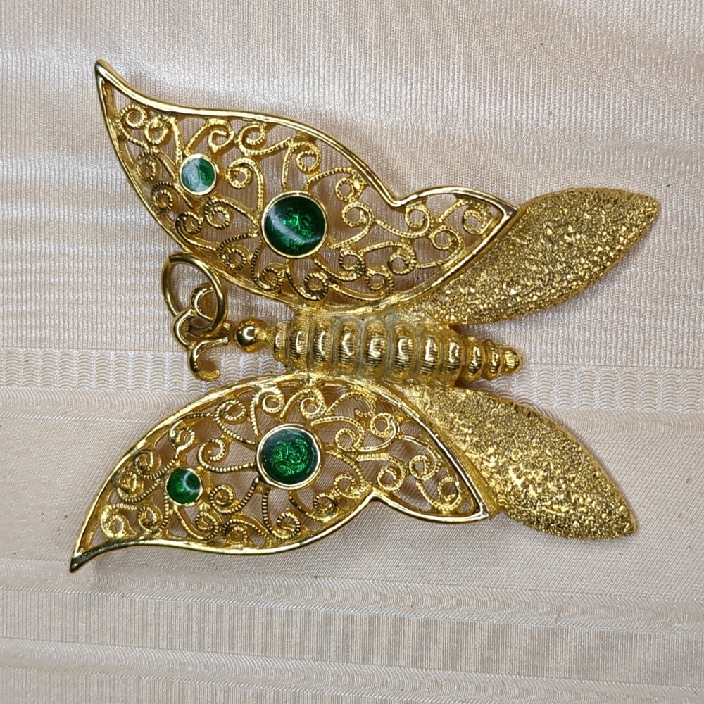 Vintage 70s Butterfly Necklace Pendant w/ Green Stones Gold Tone Filagree